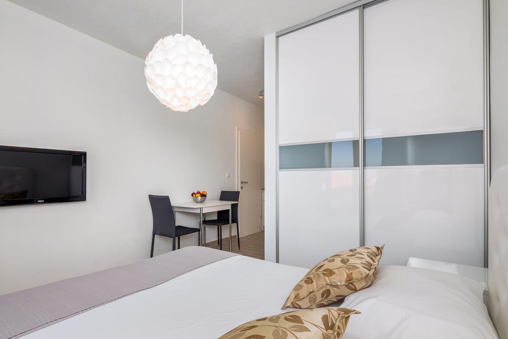 Apartments Panorama ロクヴァ・ロゴズニツァ エクステリア 写真